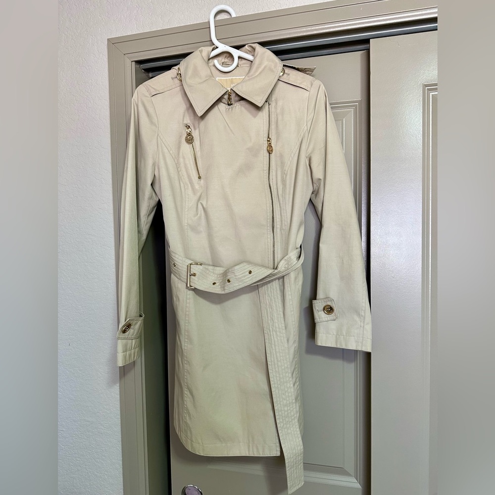 Hooded Michael Kors trench coat
